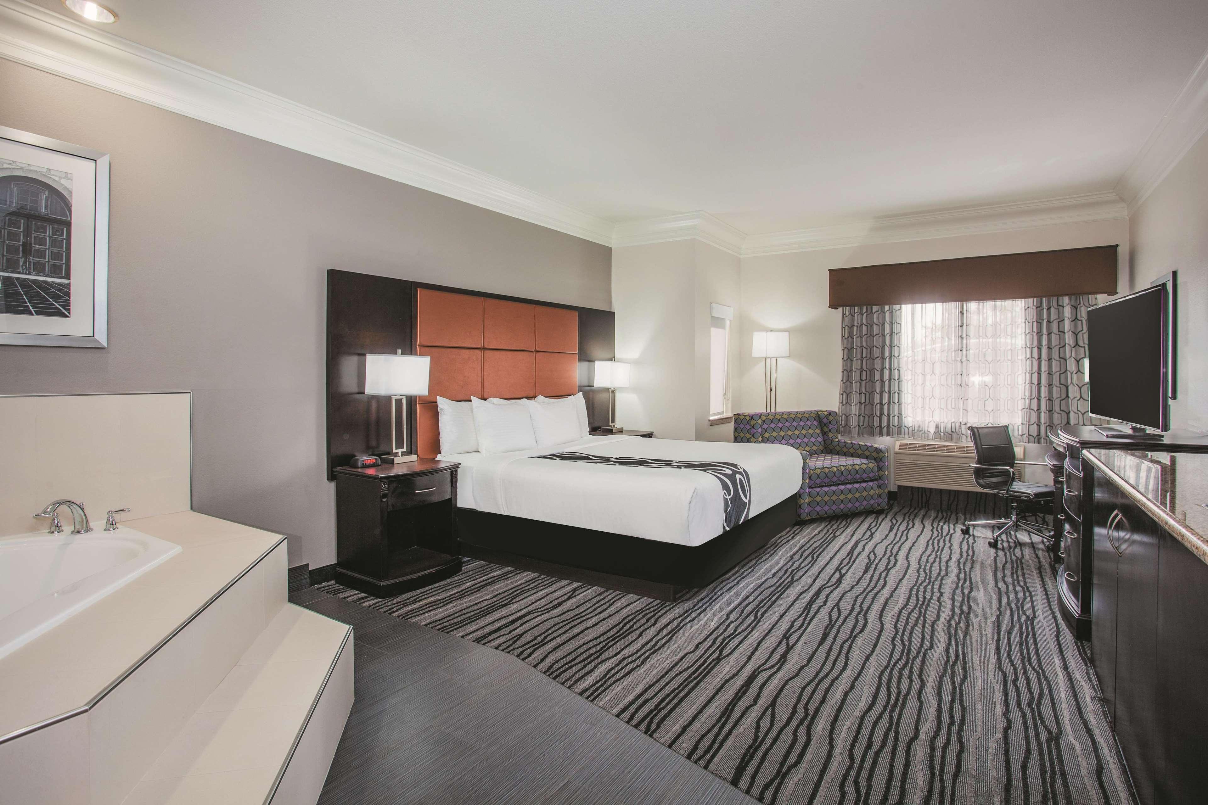 La Quinta By Wyndham Dublin - Pleasanton Hotel Bagian luar foto
