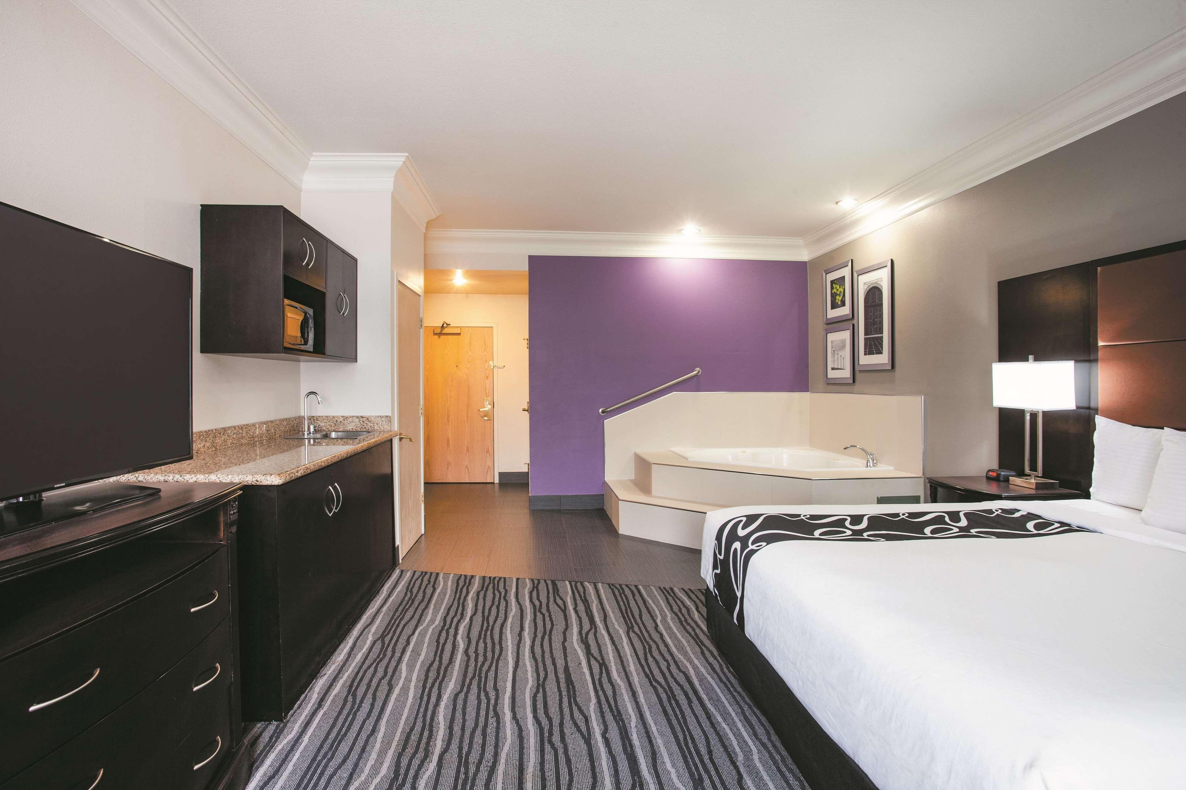 La Quinta By Wyndham Dublin - Pleasanton Hotel Bagian luar foto